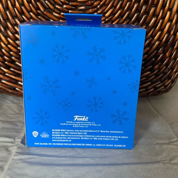 Hallmark Ornament Harry Potter Funko Pop - Picture 3 of 4